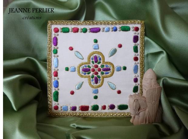 JEANNE PERLIER - Pale mérovingienne.jpg